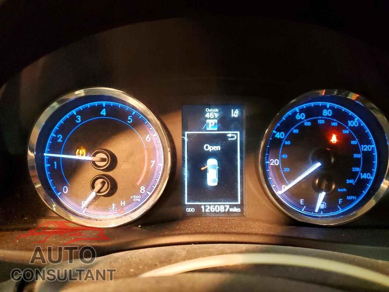 TOYOTA COROLLA 2017 - 5YFBURHE3HP684416