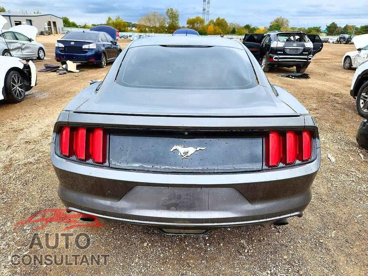 FORD MUSTANG 2015 - 1FA6P8TH6F5374832