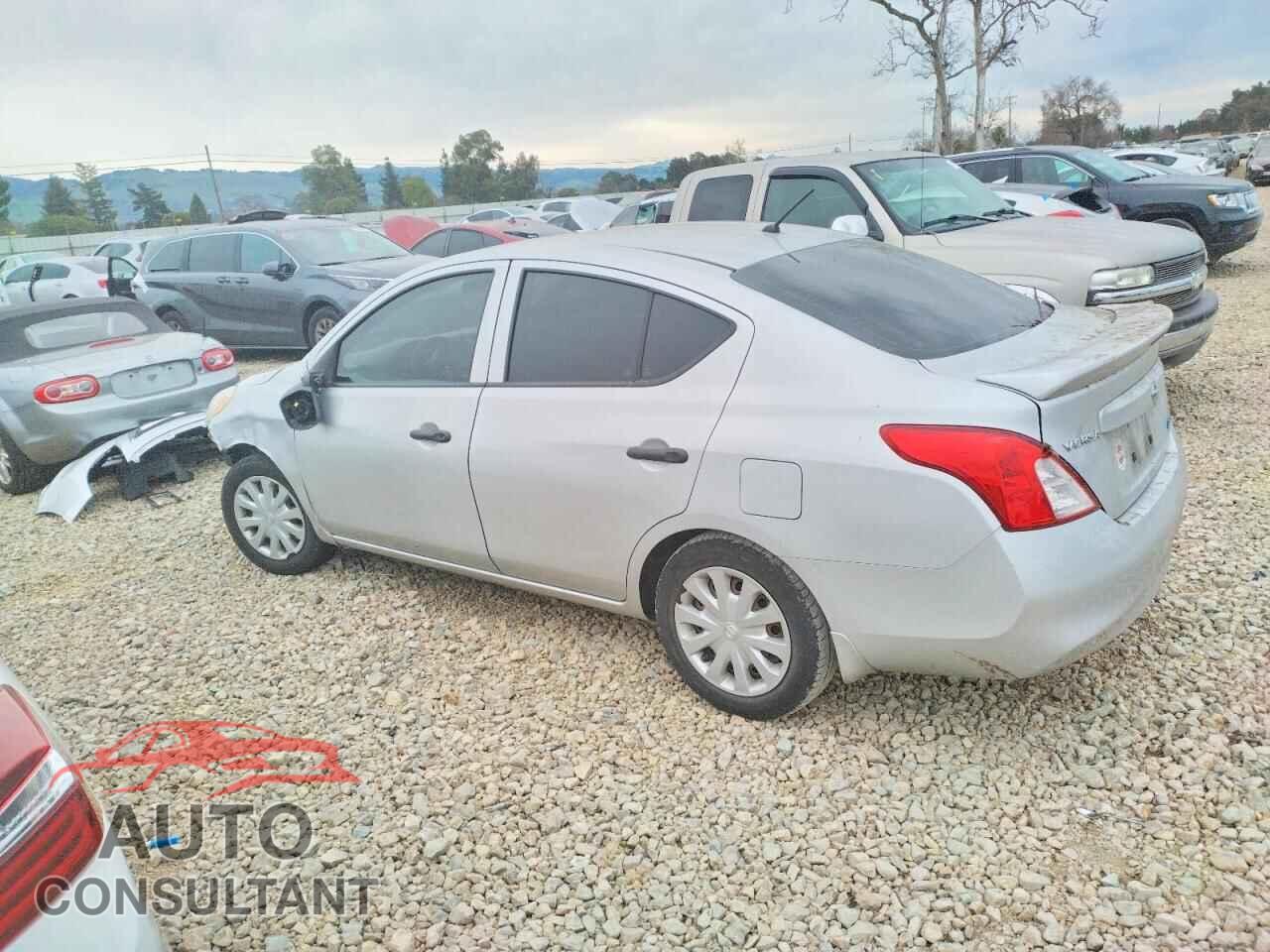 NISSAN VERSA 2014 - 3N1CN7AP2EL842144