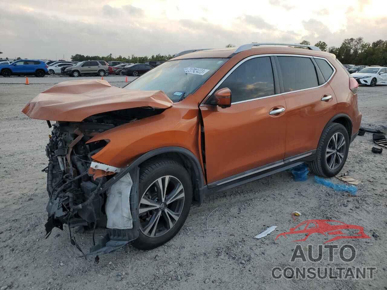 NISSAN ROGUE 2018 - 5N1AT2MT3JC807958