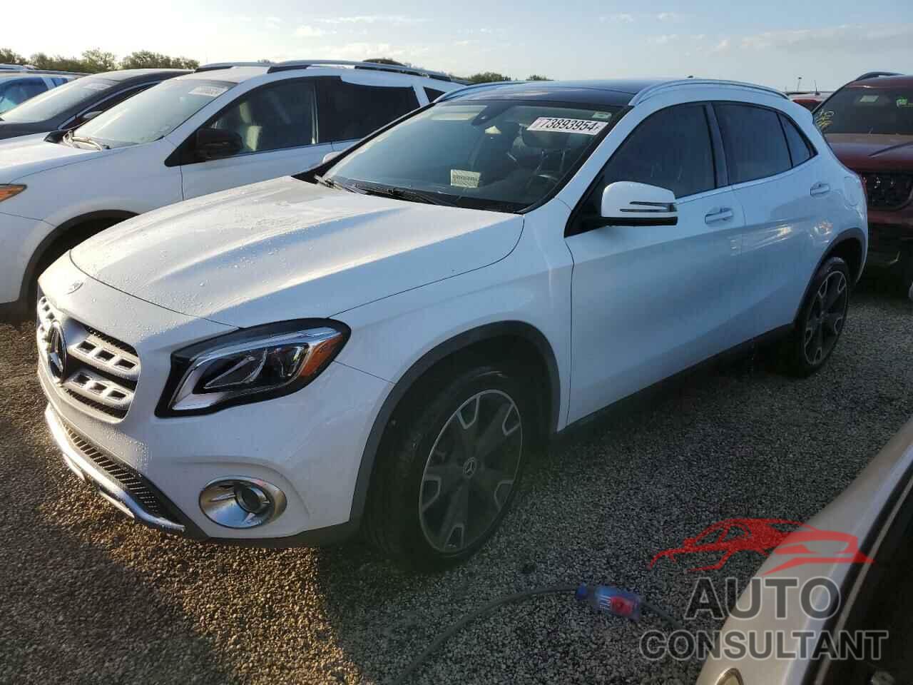 MERCEDES-BENZ GLA-CLASS 2018 - WDCTG4EB3JJ486352