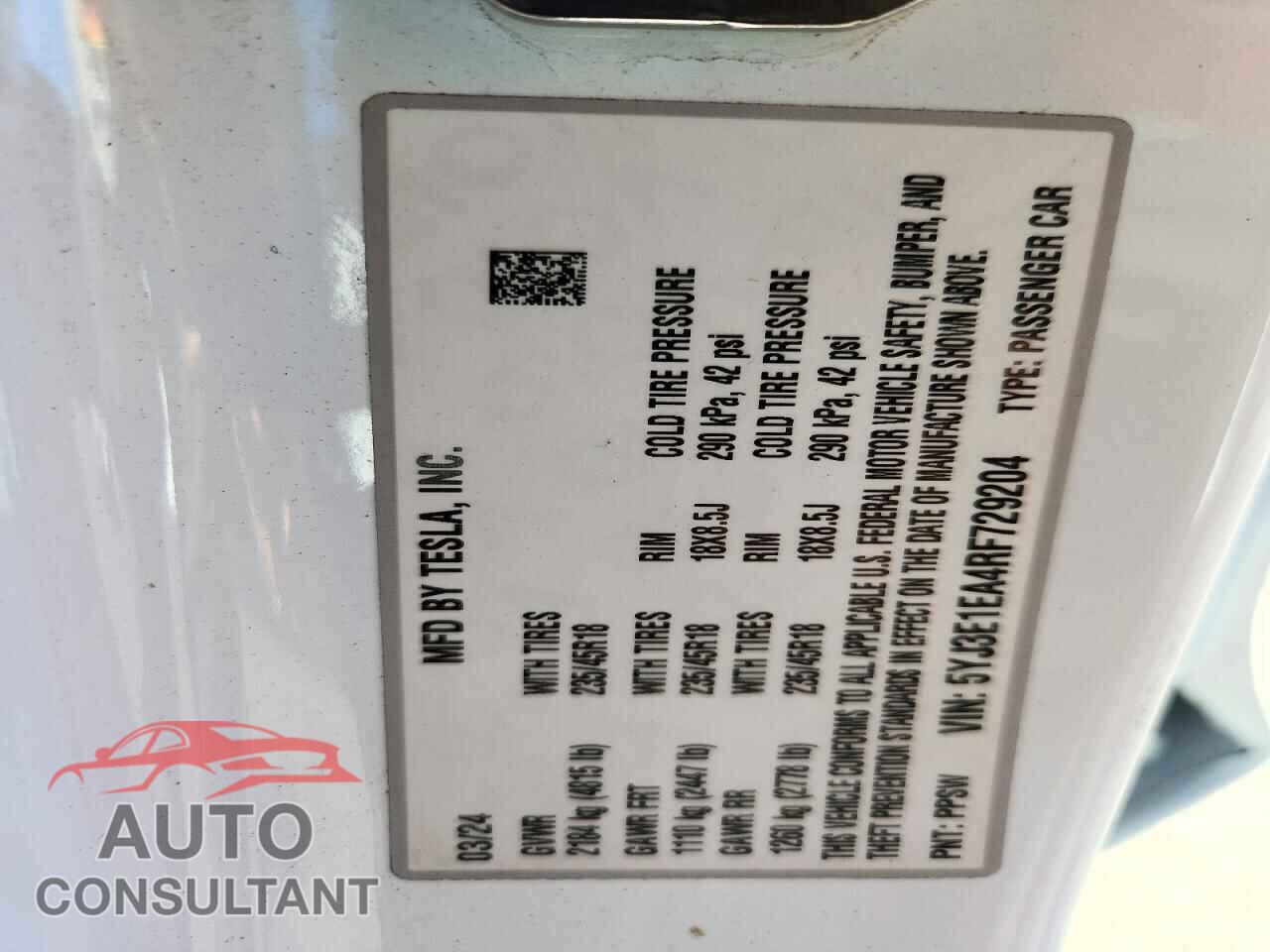 TESLA MODEL 3 2024 - 5YJ3E1EA4RF729204