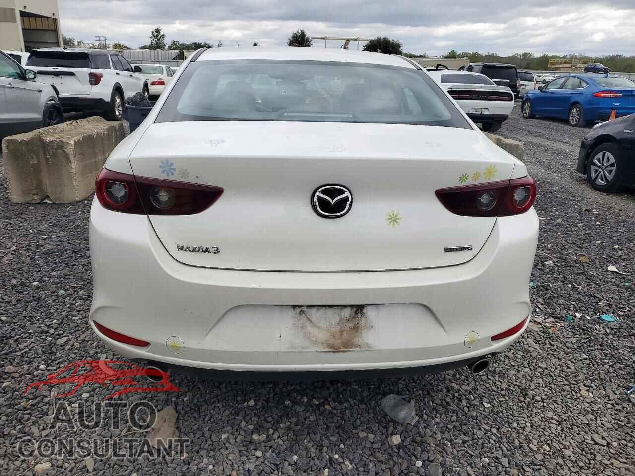 MAZDA 3 2023 - 3MZBPACM5PM385021