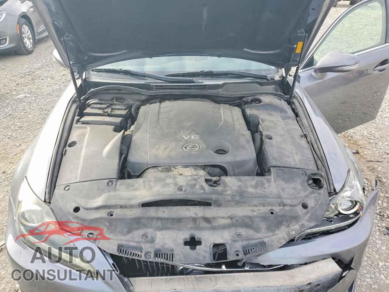 LEXUS IS 2012 - JTHCF5C22C5057845