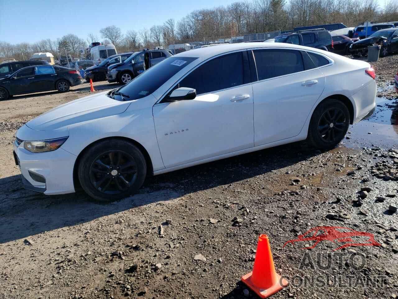 CHEVROLET MALIBU 2016 - 1G1ZE5ST7GF334913
