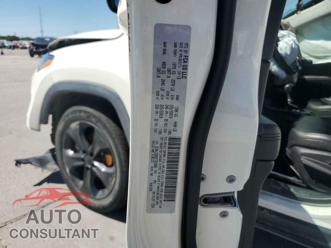 JEEP COMPASS 2019 - 3C4NJCBB6KT623986
