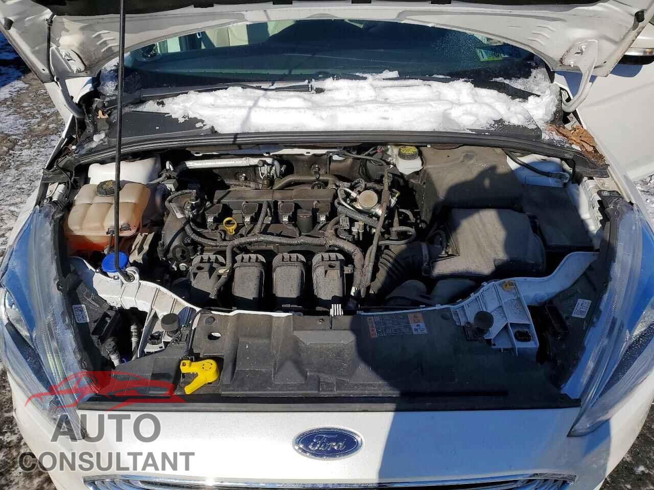 FORD FOCUS 2018 - 1FADP3J29JL289156