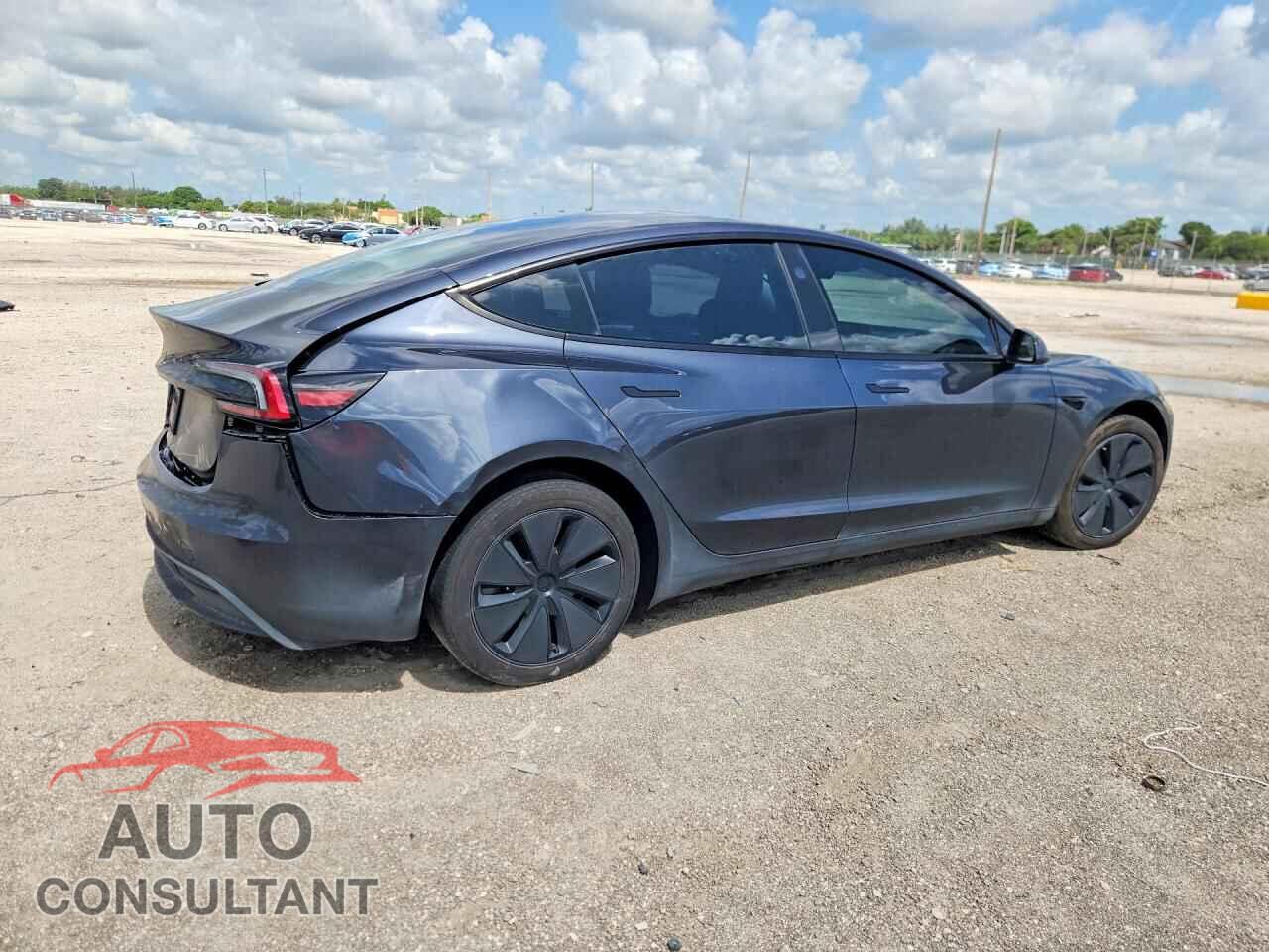 TESLA MODEL 3 2024 - 5YJ3E1EA8RF721154