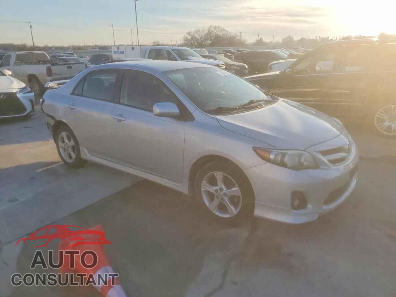 TOYOTA COROLLA 2012 - 2T1BU4EEXCC771973