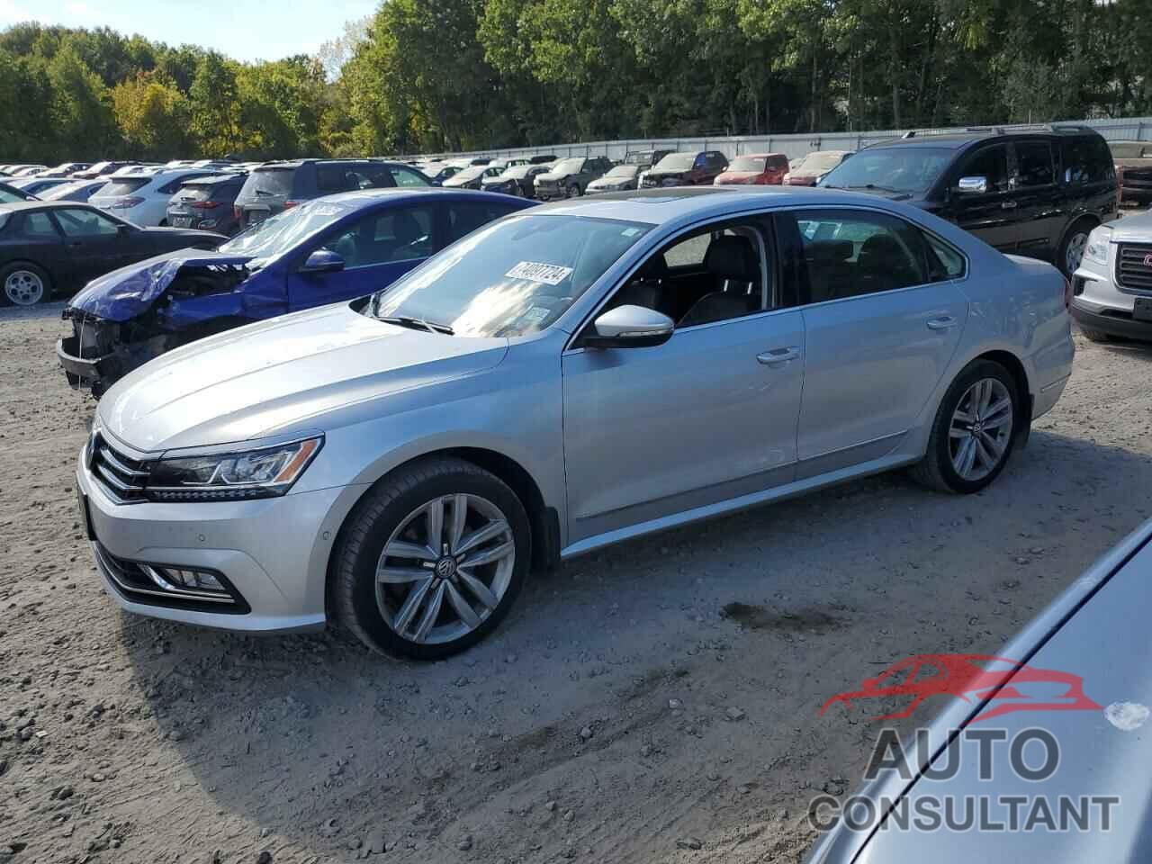 VOLKSWAGEN PASSAT 2017 - 1VWCT7A32HC081841