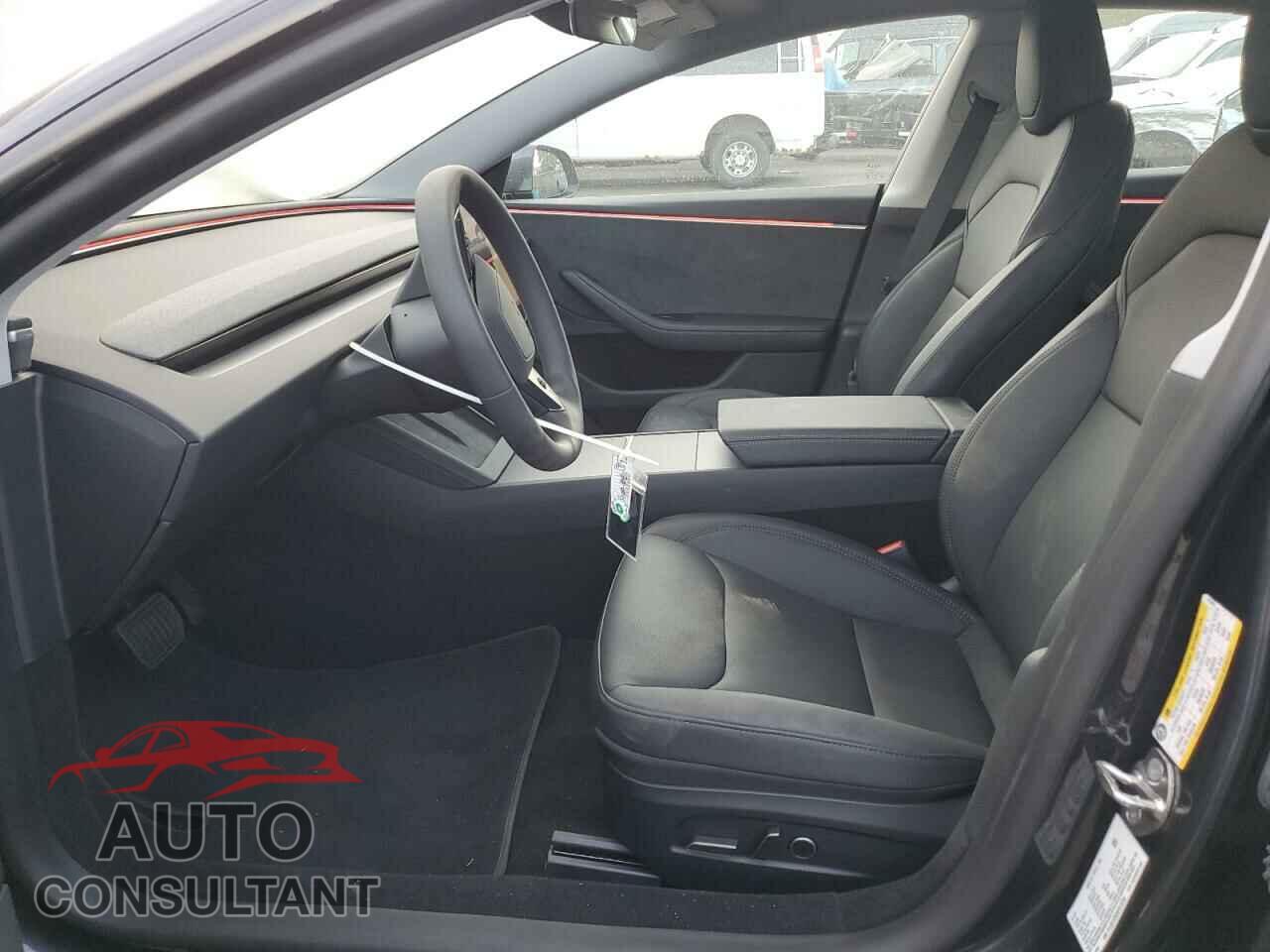 TESLA MODEL 3 2024 - 5YJ3E1EB3RF813295