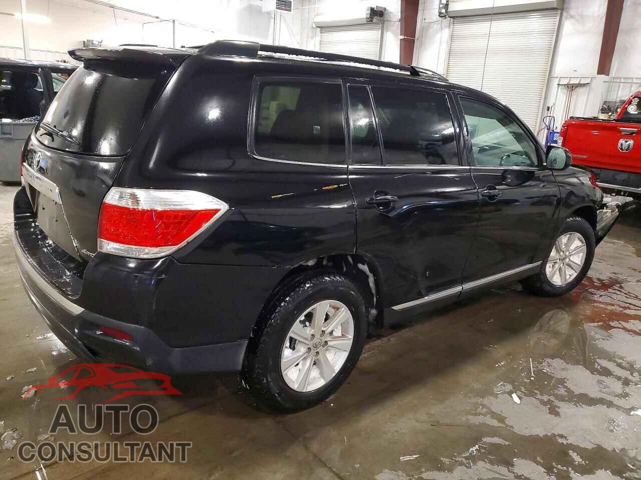 TOYOTA HIGHLANDER 2013 - 5TDBK3EH8DS236854