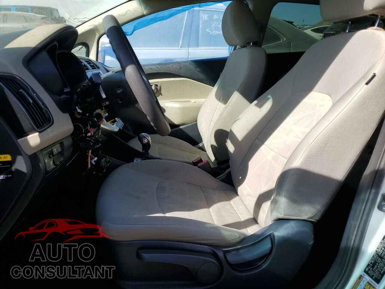 KIA RIO 2017 - KNADM4A33H6025907
