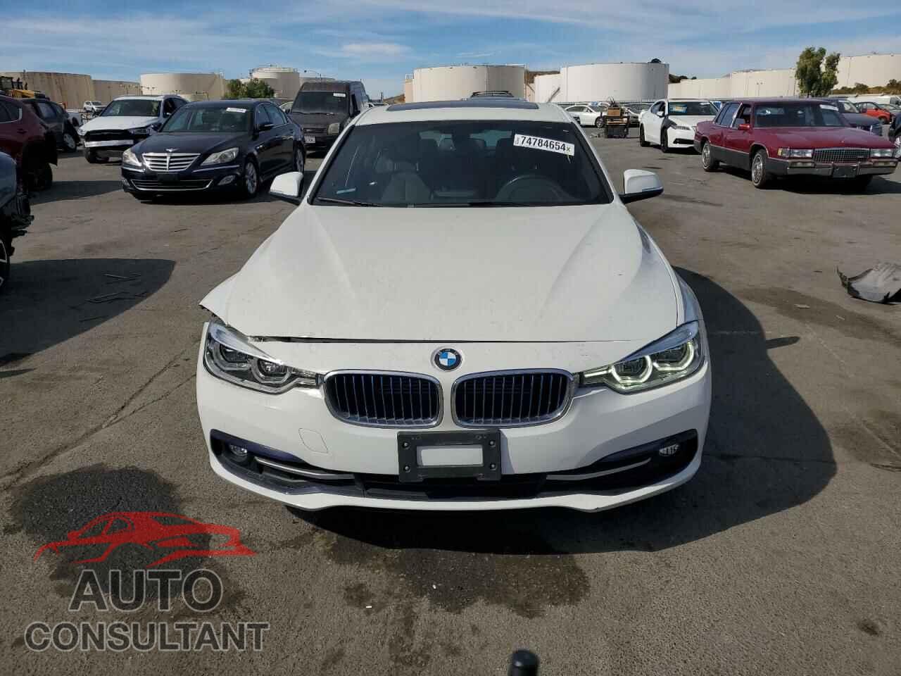 BMW 3 SERIES 2018 - WBA8E1C52JA159595