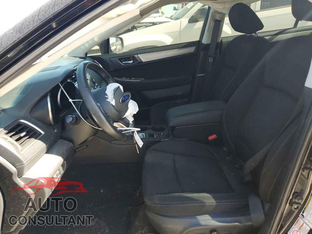 SUBARU LEGACY 2018 - 4S3BNAF65J3017288
