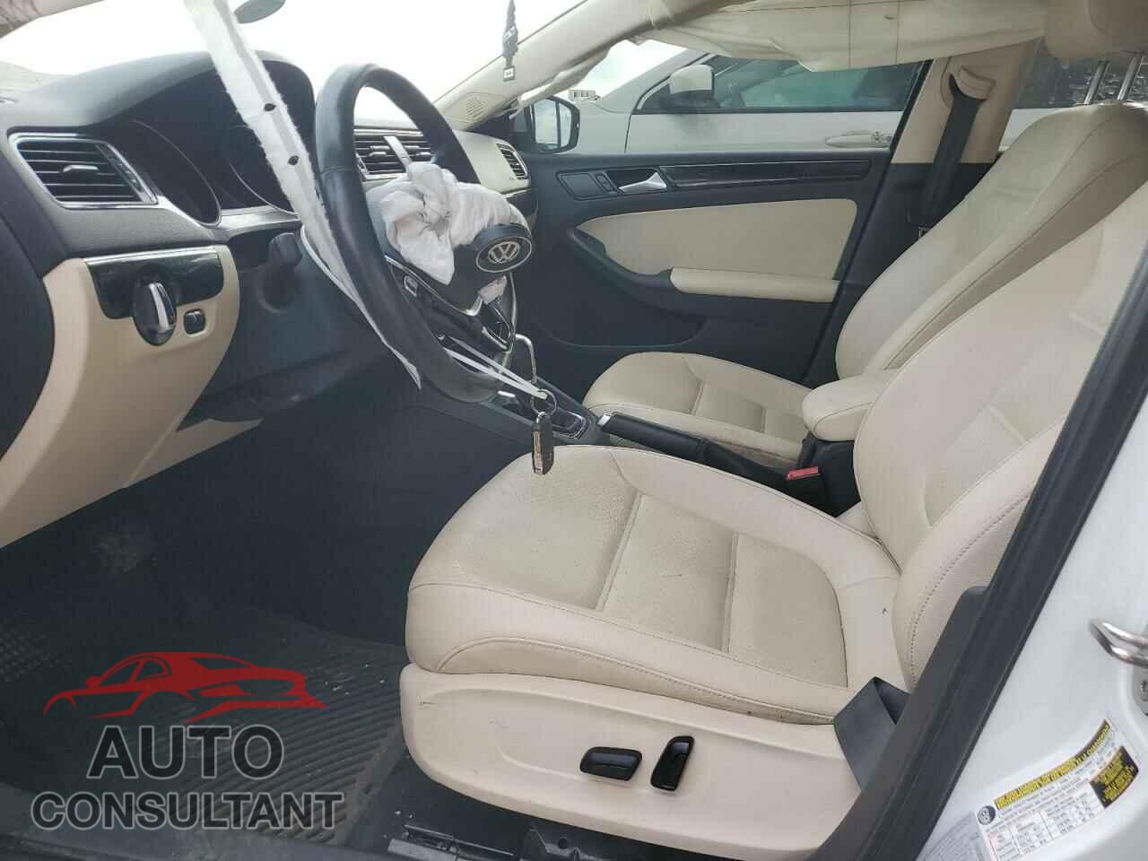 VOLKSWAGEN JETTA 2017 - 3VWL17AJ9HM277942