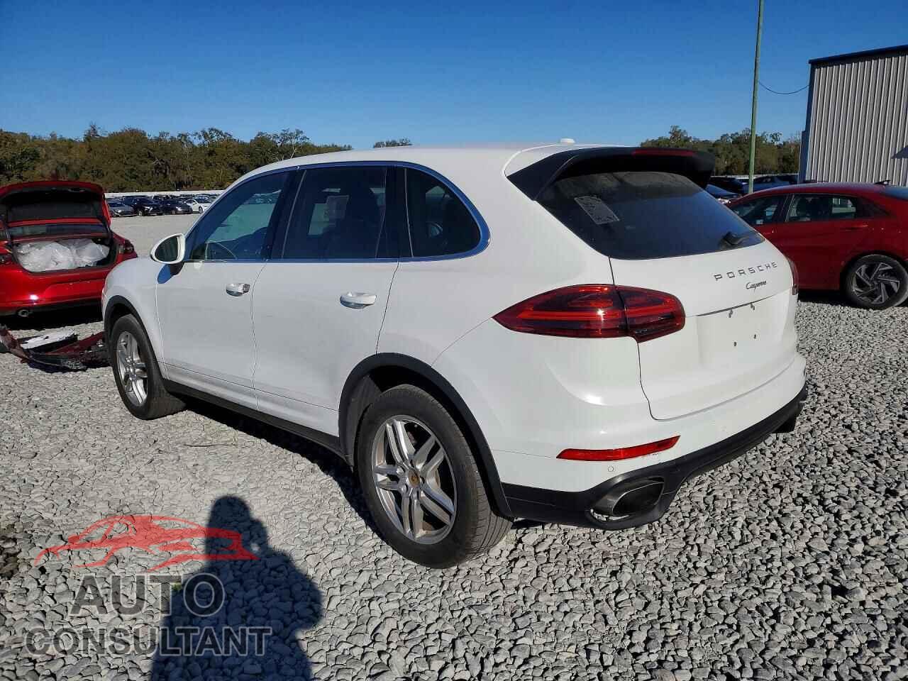 PORSCHE CAYENNE 2016 - WP1AA2A21GKA09784