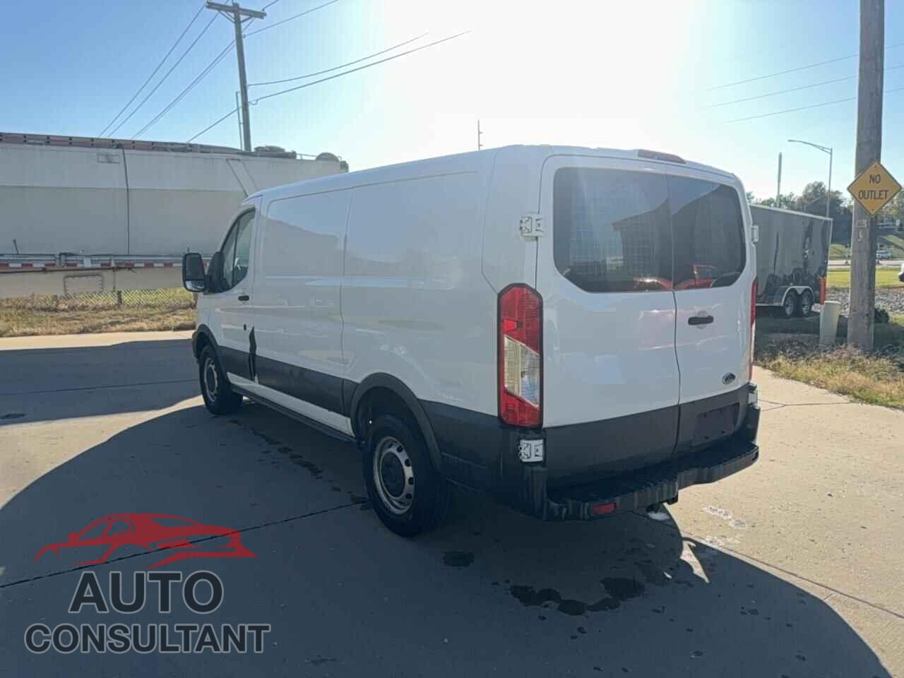 FORD TRANSIT 2015 - 1FTYR1ZM1FKB05020