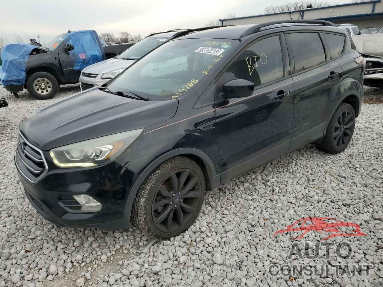 FORD ESCAPE 2017 - 1FMCU0GD9HUA19768