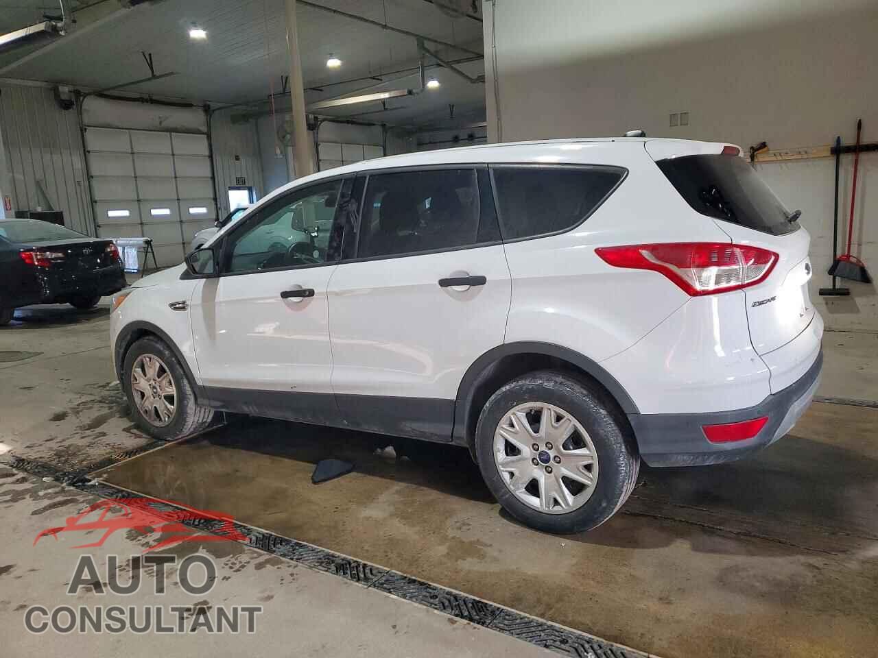 FORD ESCAPE 2015 - 1FMCU0F72FUC81382