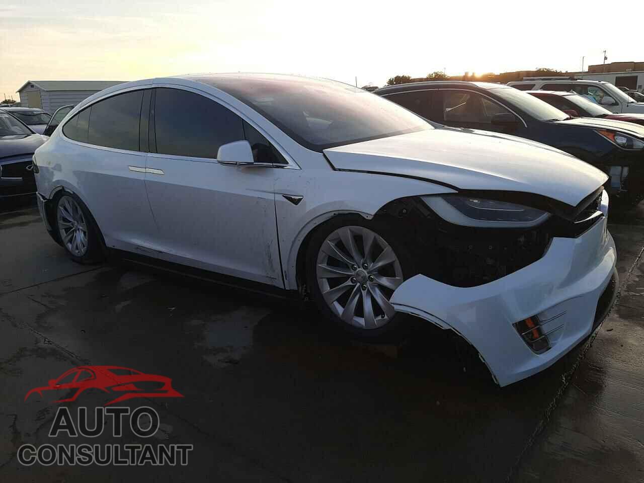 TESLA MODEL X 2017 - 5YJXCBE27HF043873