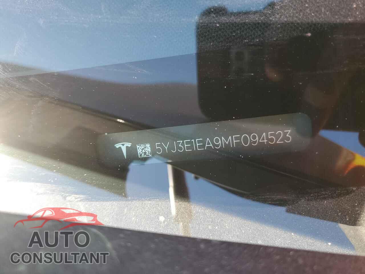 TESLA MODEL 3 2021 - 5YJ3E1EA9MF094523
