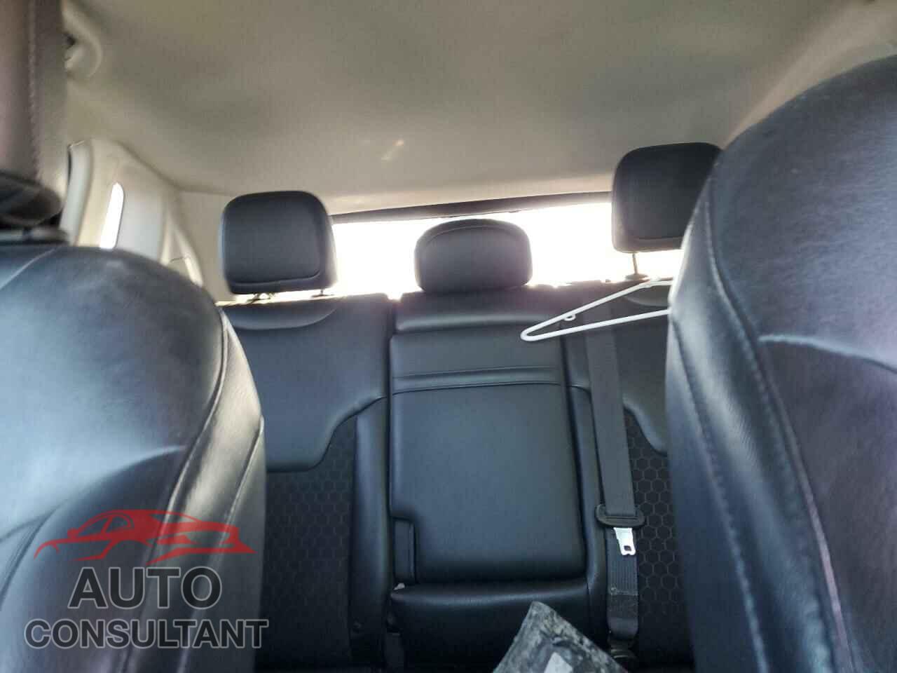 JEEP COMPASS 2018 - 3C4NJDBB7JT479529