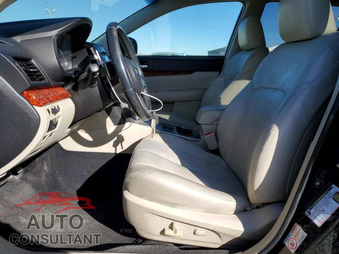 SUBARU OUTBACK 2011 - 4S4BRBKC6B3312855