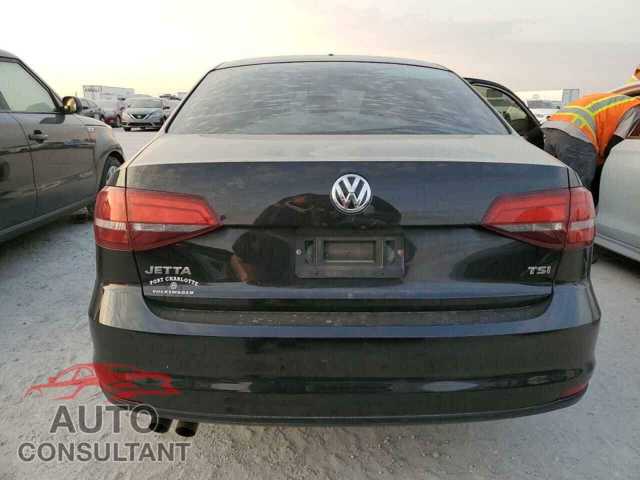 VOLKSWAGEN JETTA 2017 - 3VW2B7AJ8HM335600
