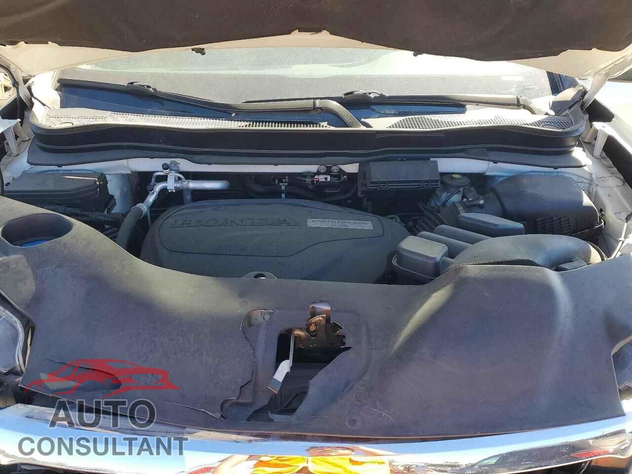 HONDA PILOT 2017 - 5FNYF6H73HB058302