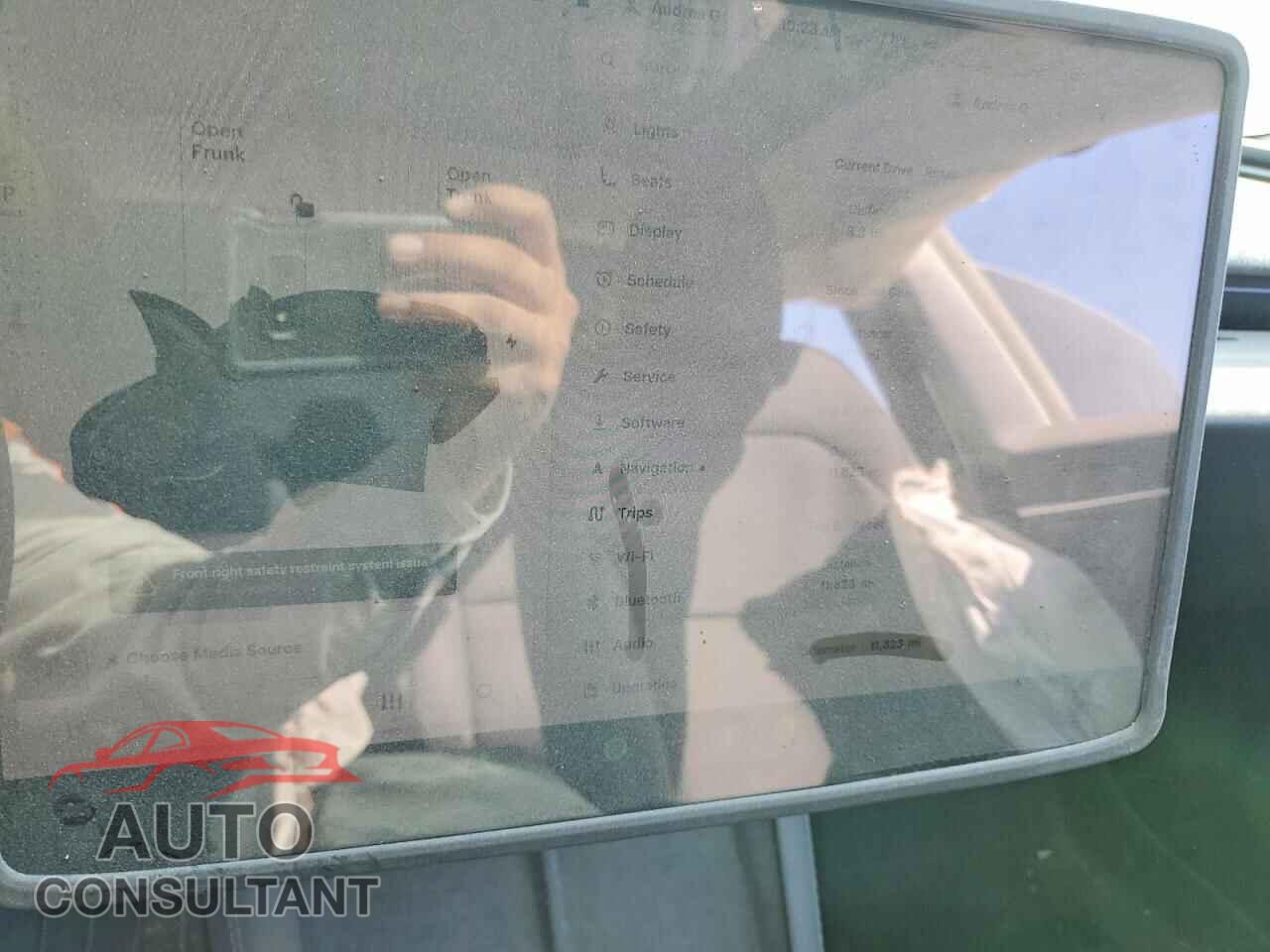 TESLA MODEL 3 2025 - 5YJ3E1EA7SF011121