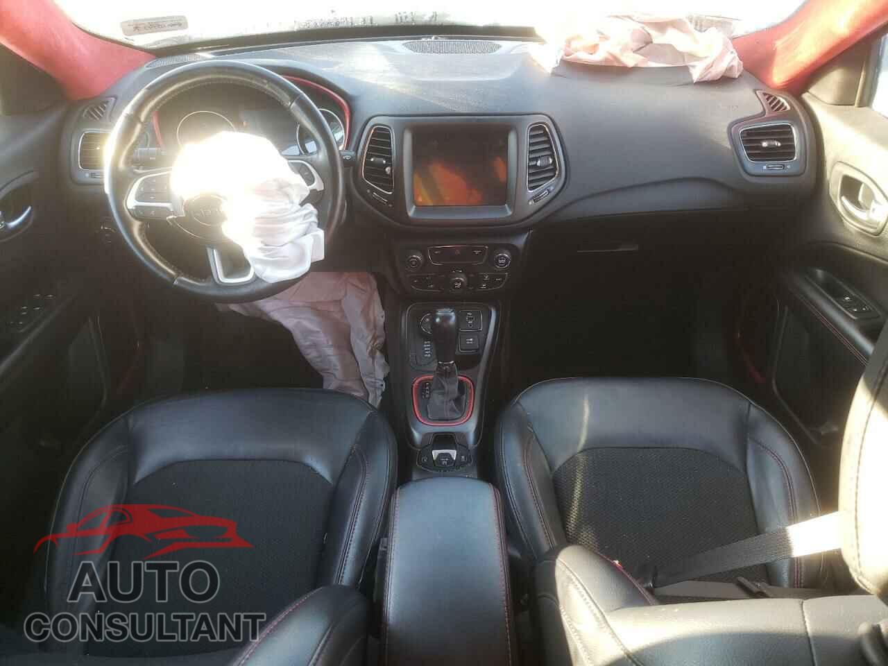JEEP COMPASS 2019 - 3C4NJDDB7KT856150