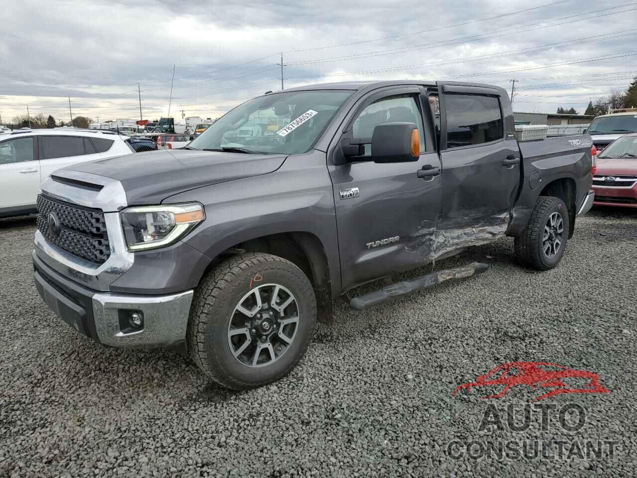 TOYOTA TUNDRA 2018 - 5TFDY5F19JX769015