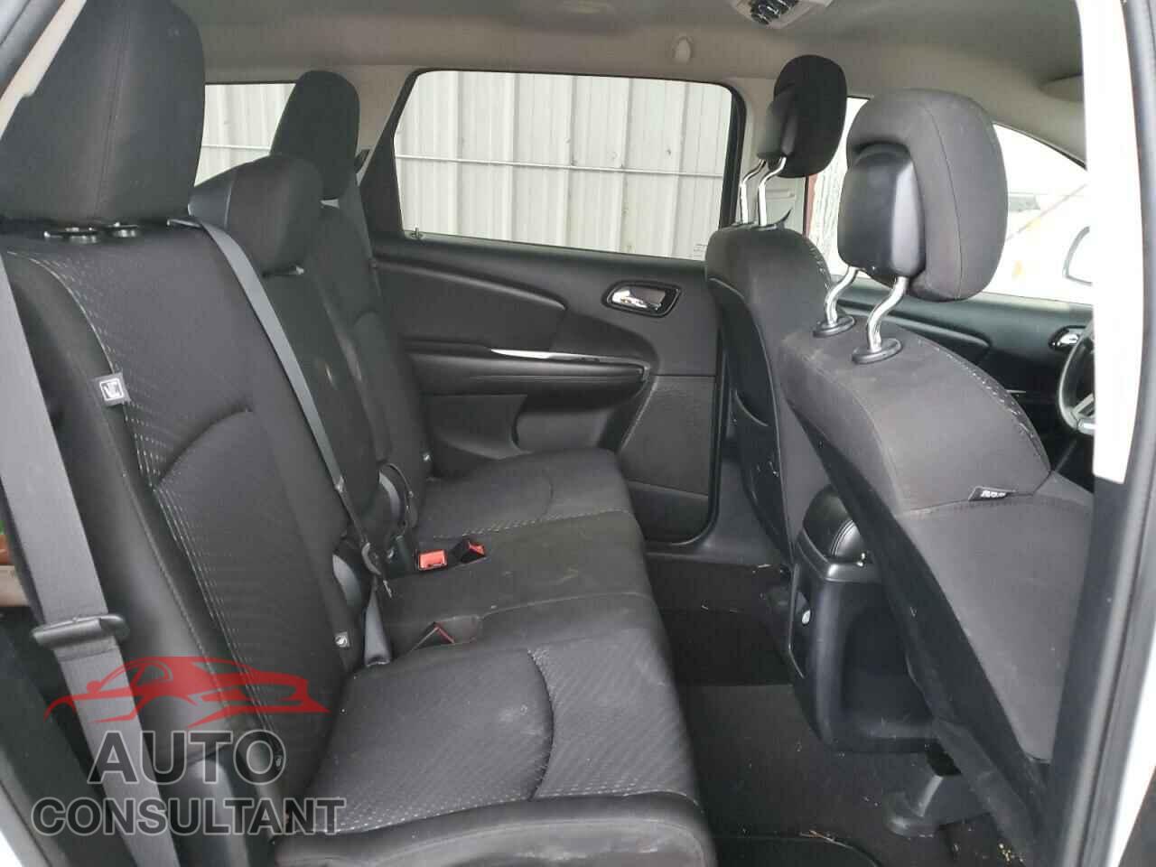 DODGE JOURNEY 2017 - 3C4PDCBG4HT510915