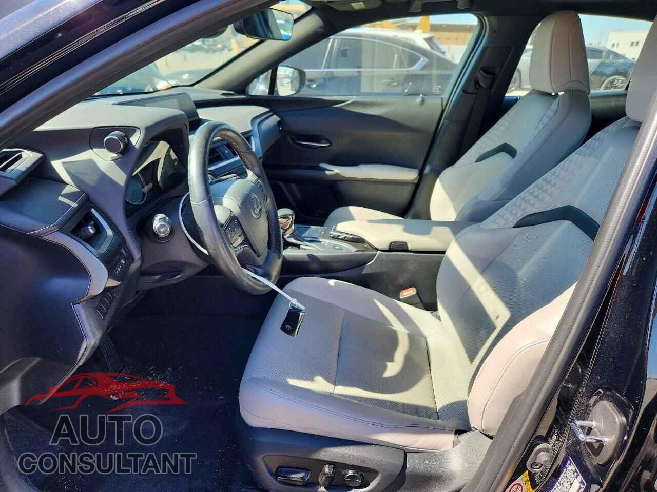 LEXUS UNKNOWN 2019 - JTHY3JBH8K2002068