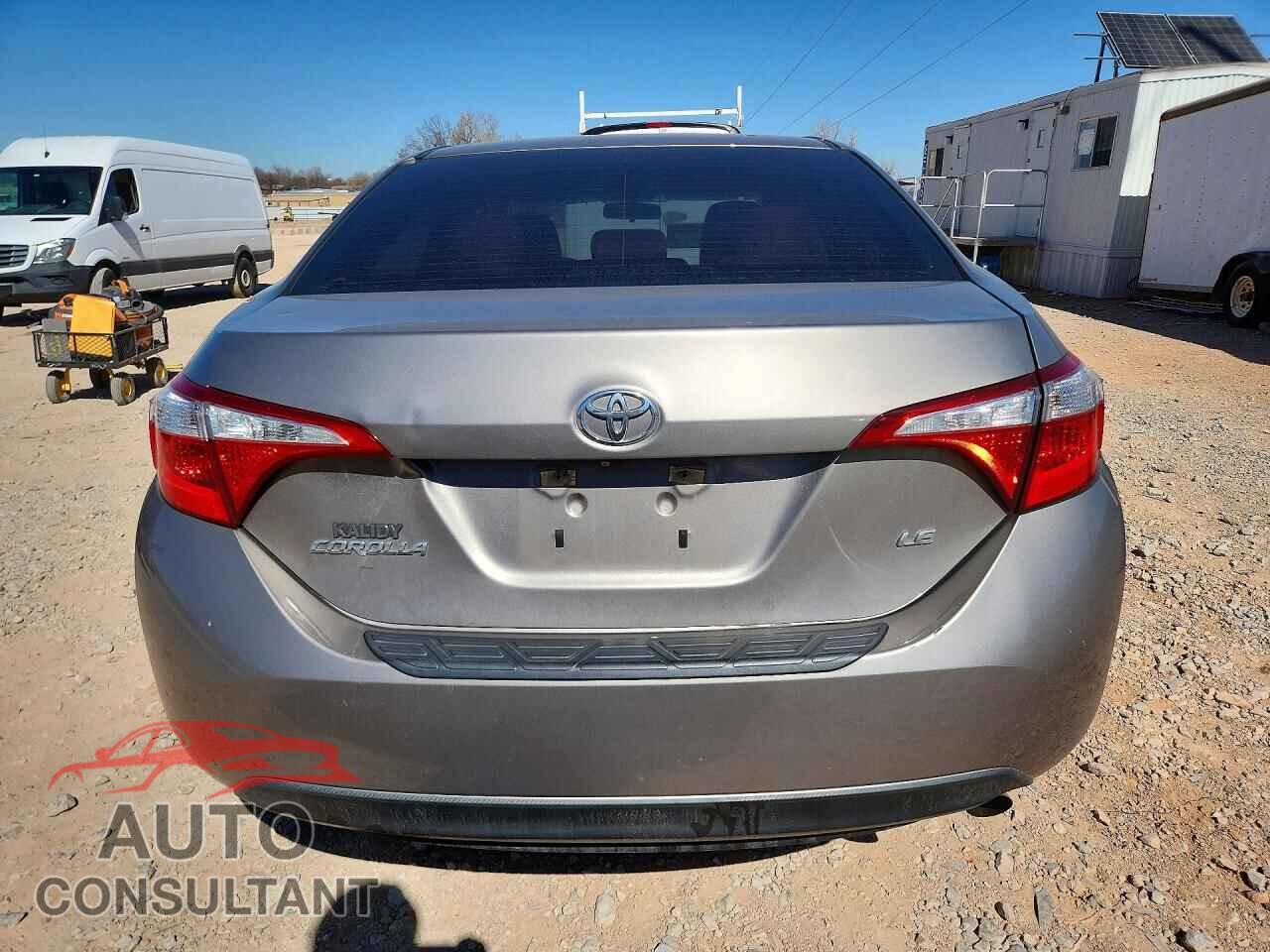 TOYOTA COROLLA 2015 - 5YFBURHE4FP309258