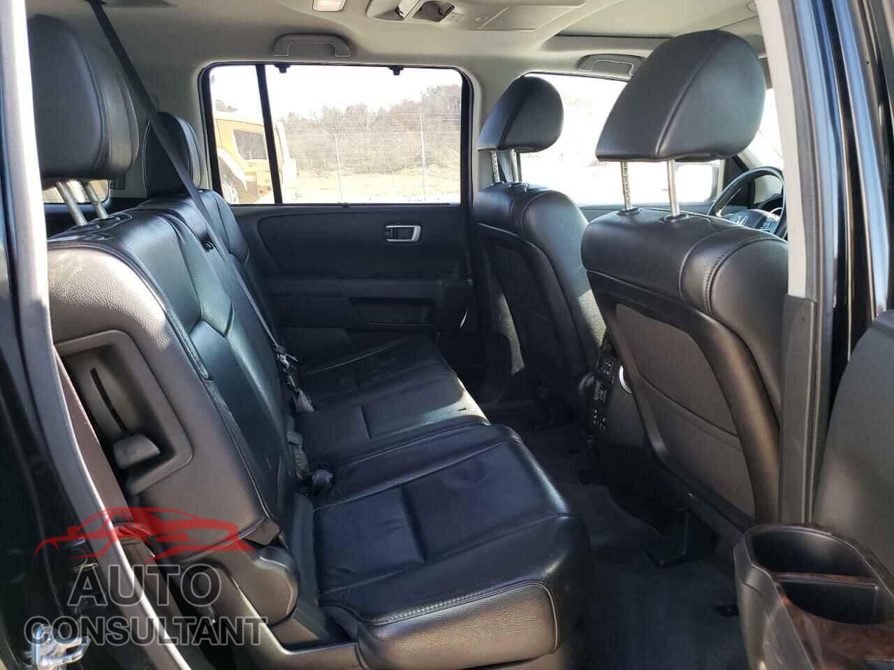 HONDA PILOT 2012 - 5FNYF4H99CB067617