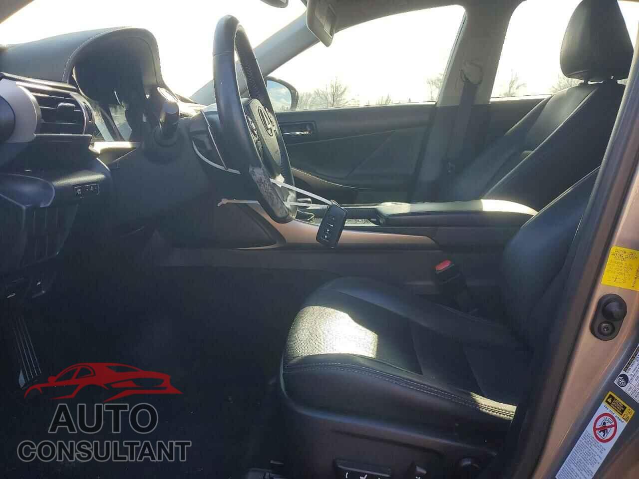 LEXUS IS 2014 - JTHCF1D24E5003912