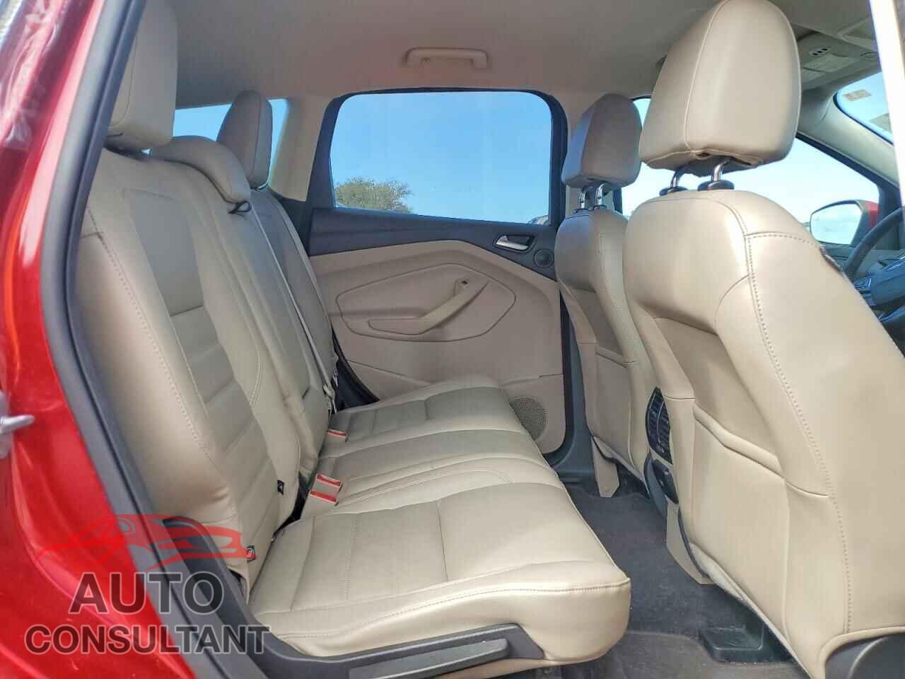 FORD ESCAPE 2017 - 1FMCU0JD5HUE02017