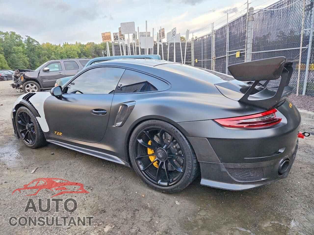PORSCHE 911 2018 - WP0AE2A95JS185859