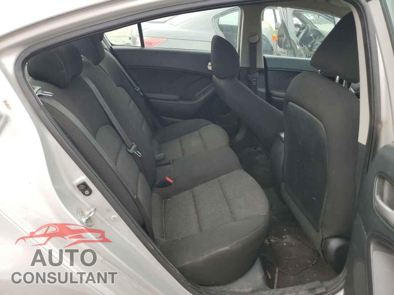 KIA FORTE 2017 - 3KPFK4A78HE048792
