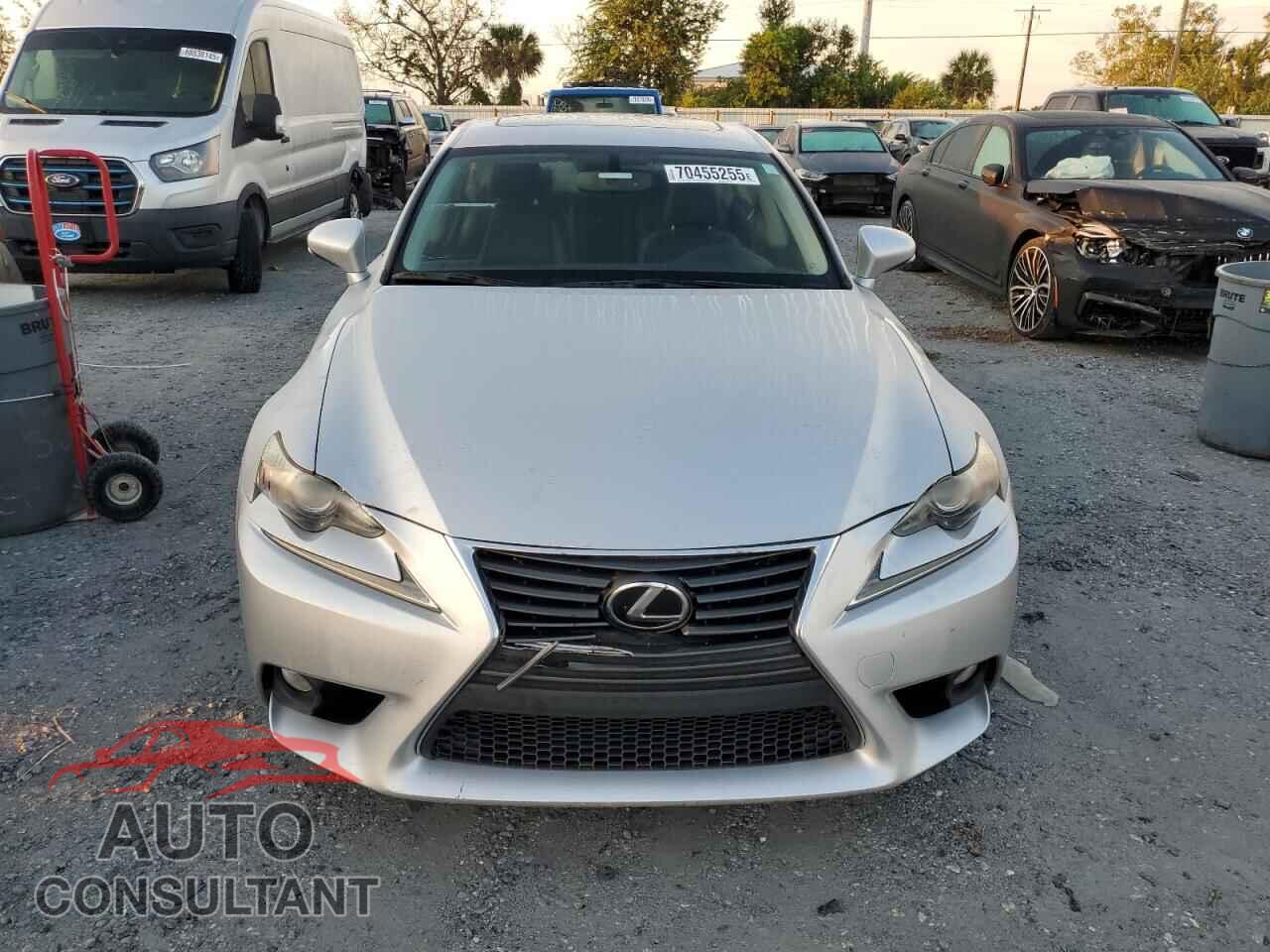 LEXUS IS 2014 - JTHBF1D20E5004468