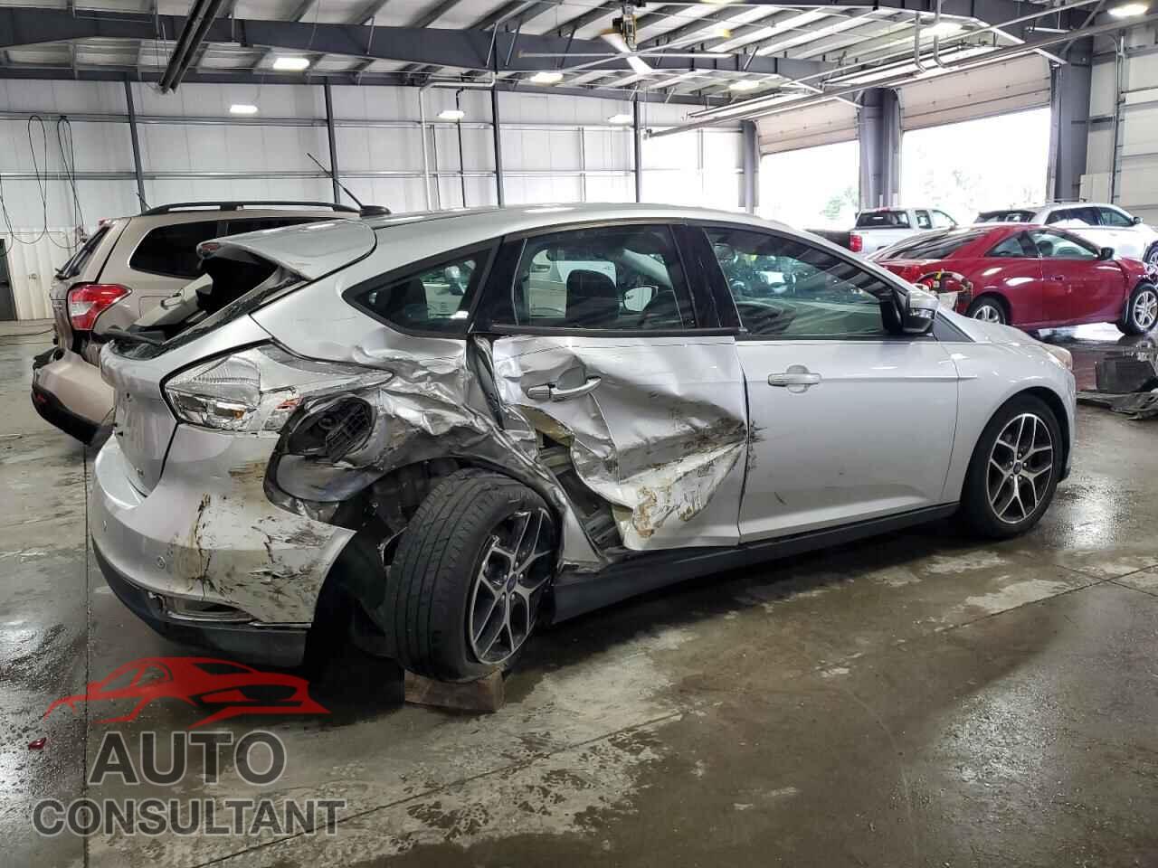 FORD FOCUS 2017 - 1FADP3M28HL336666