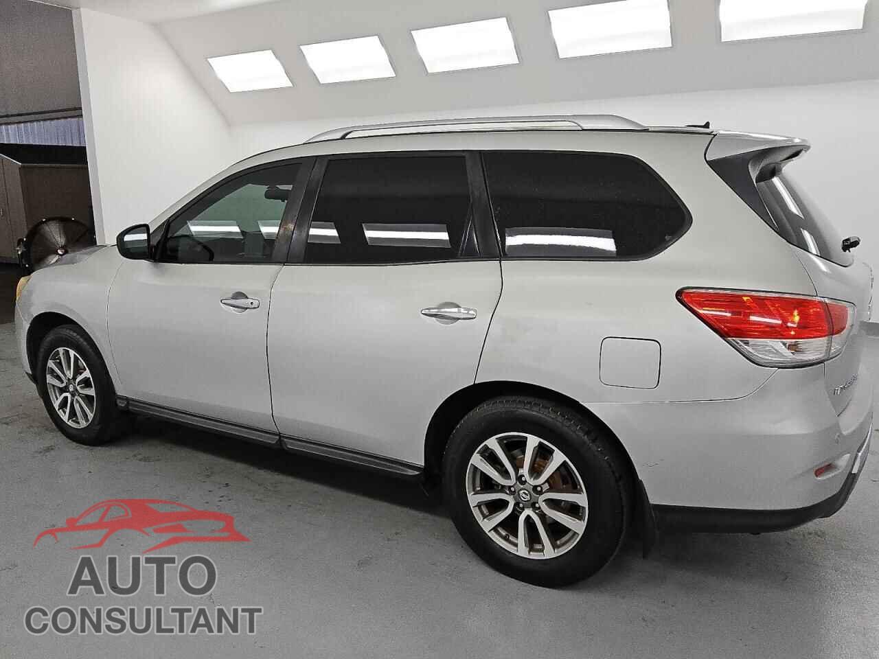 NISSAN PATHFINDER 2013 - 5N1AR2MM9DC615519