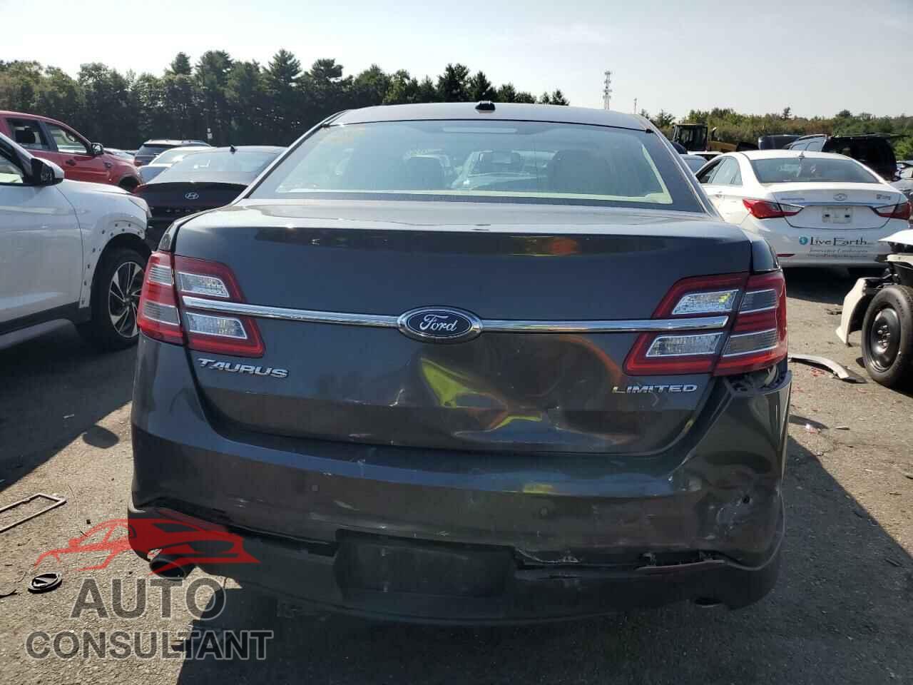 FORD TAURUS 2017 - 1FAHP2F84HG124093