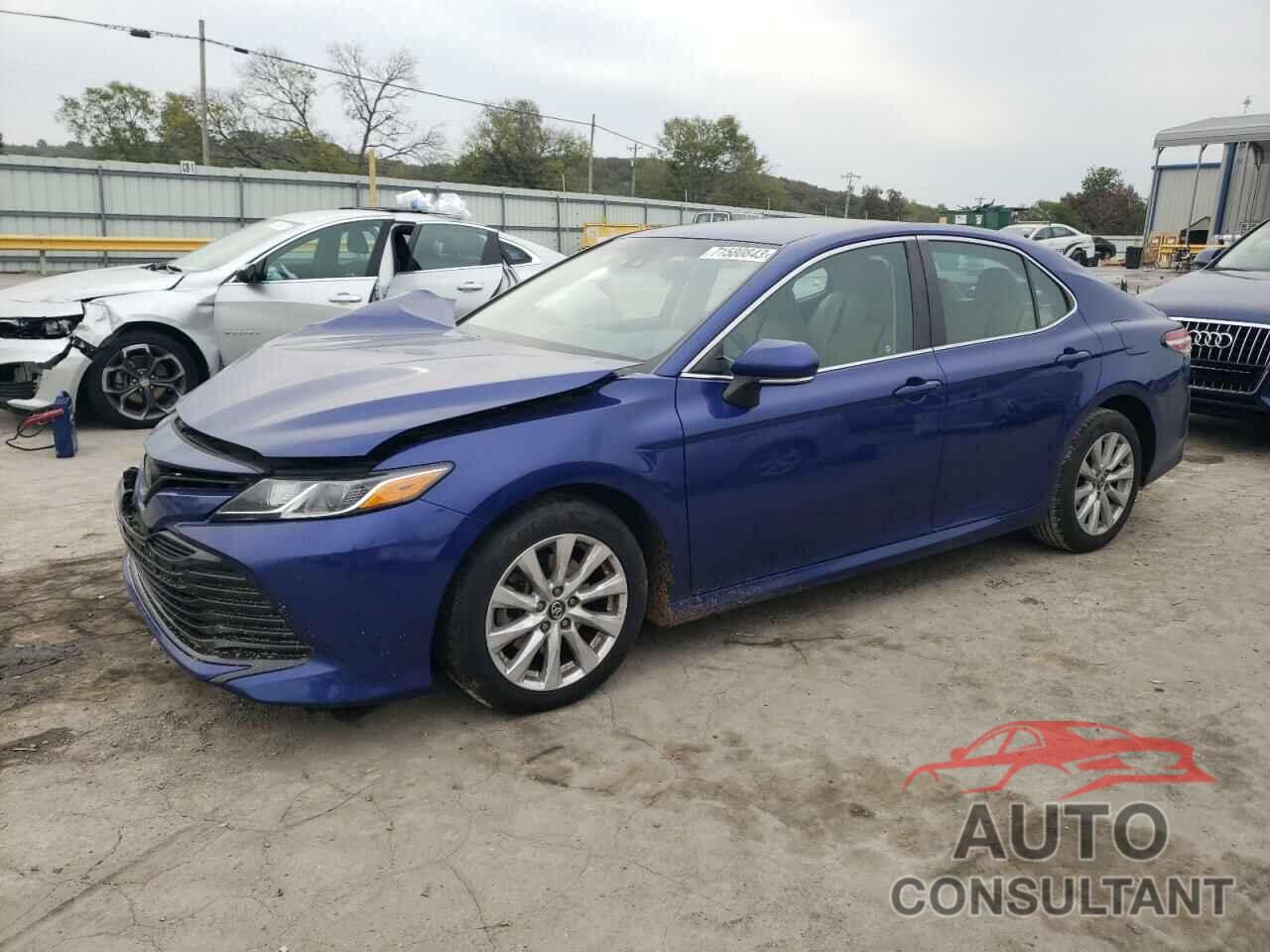 TOYOTA CAMRY 2018 - 4T1B11HK7JU554675