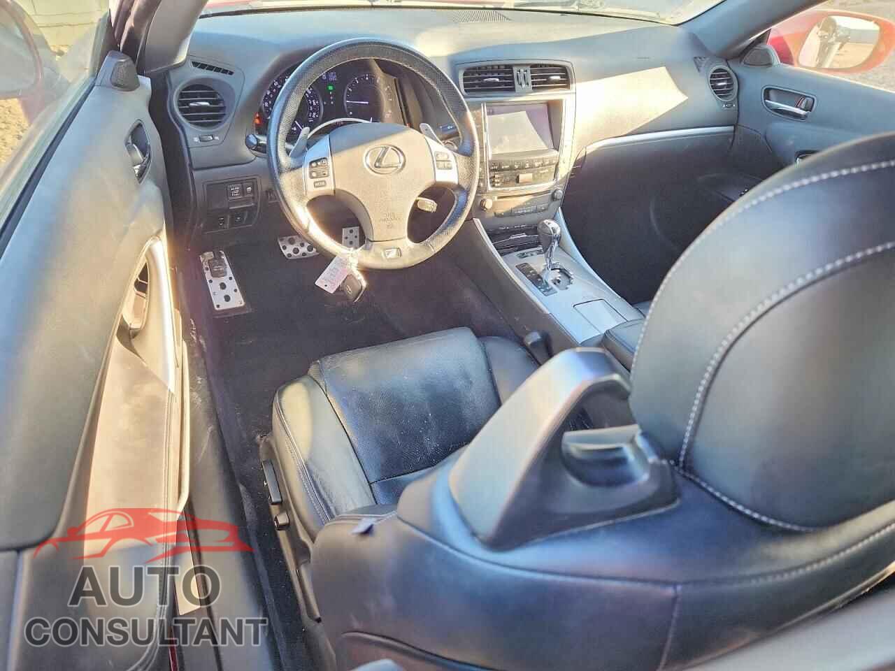 LEXUS IS 2015 - JTHFF2C24F2532316