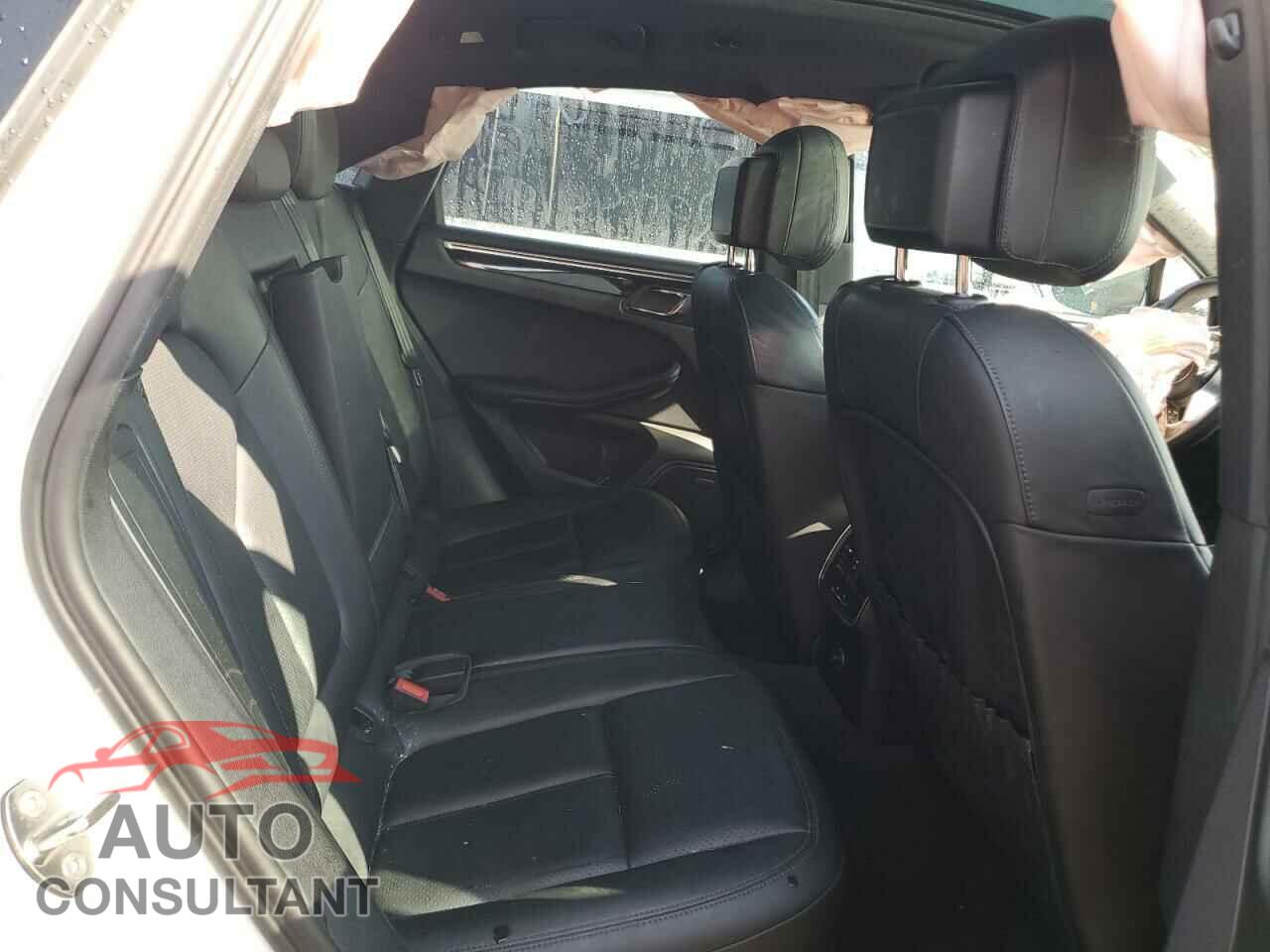 PORSCHE MACAN 2017 - WP1AB2A5XHLB11796
