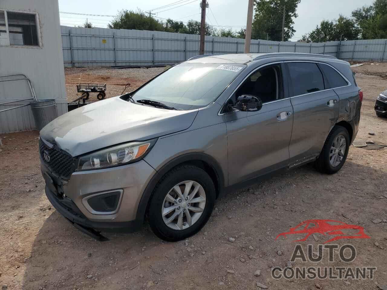 KIA SORENTO 2017 - 5XYPG4A32HG276566
