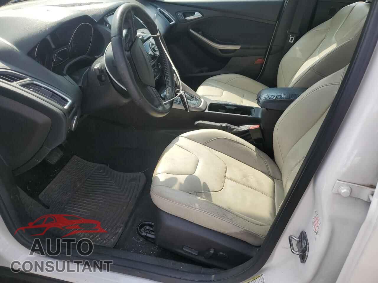 FORD FOCUS 2016 - 1FADP3N2XGL312205
